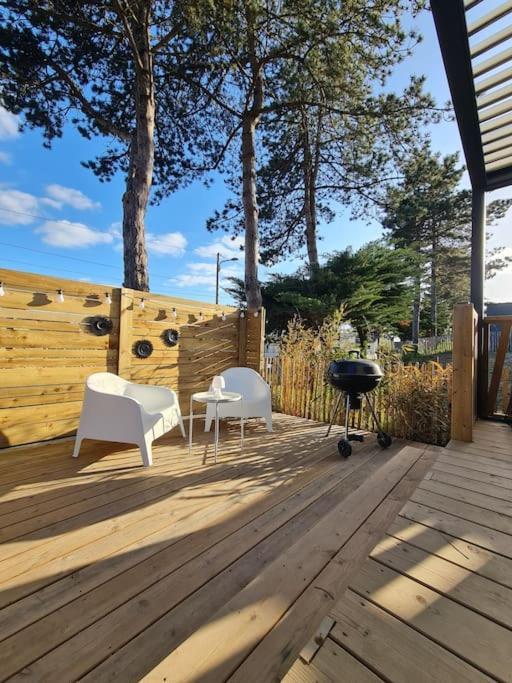 Pour 6 Personnes Avec Piscine Couverte Et Chauffee A 300 M De La Avec Wi-fi Et Climatise , 3 Hébergement de vacances *