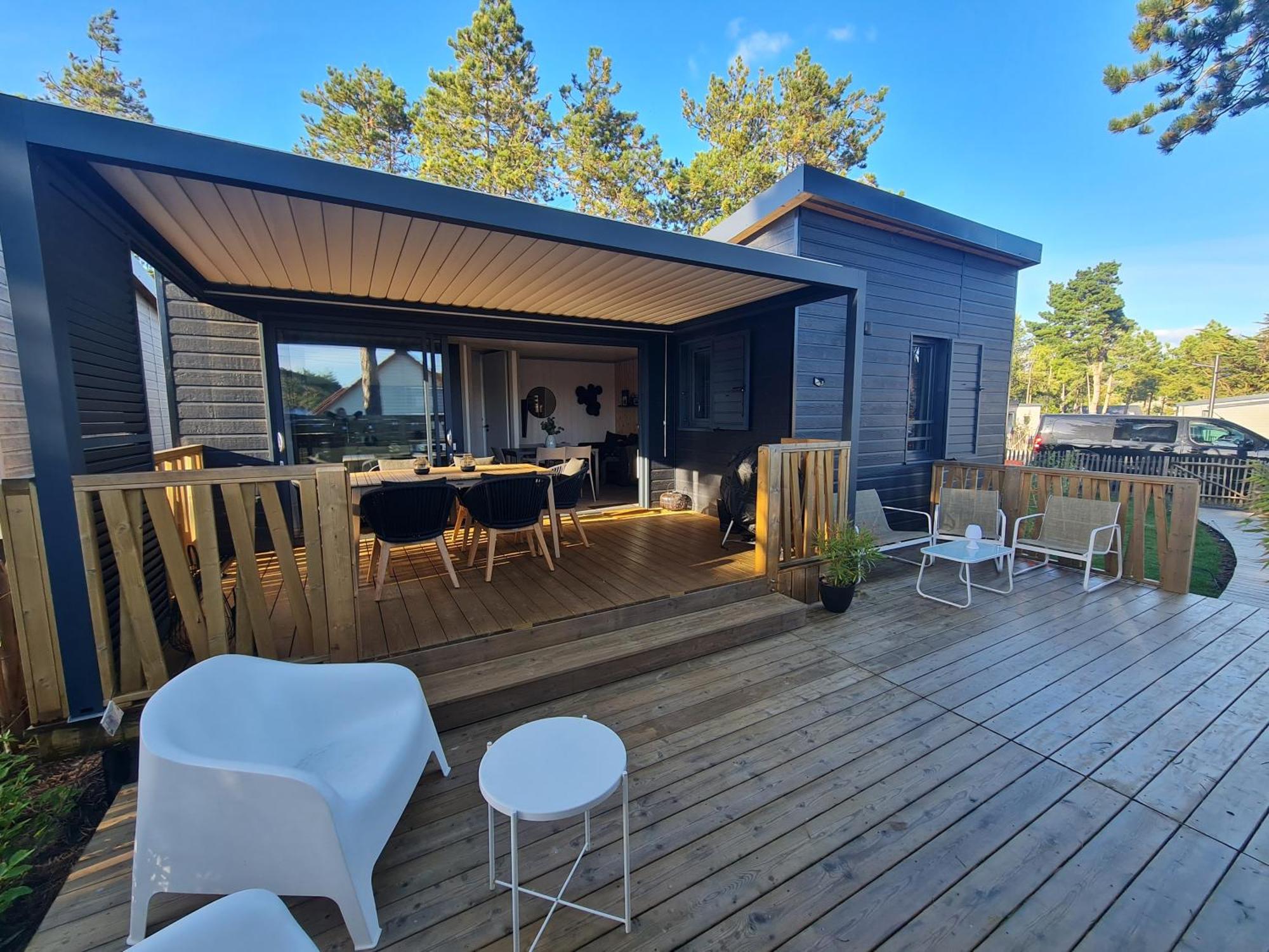 Pour 6 Personnes Avec Piscine Couverte Et Chauffee A 300 M De La Avec Wi-fi Et Climatise , 3 *